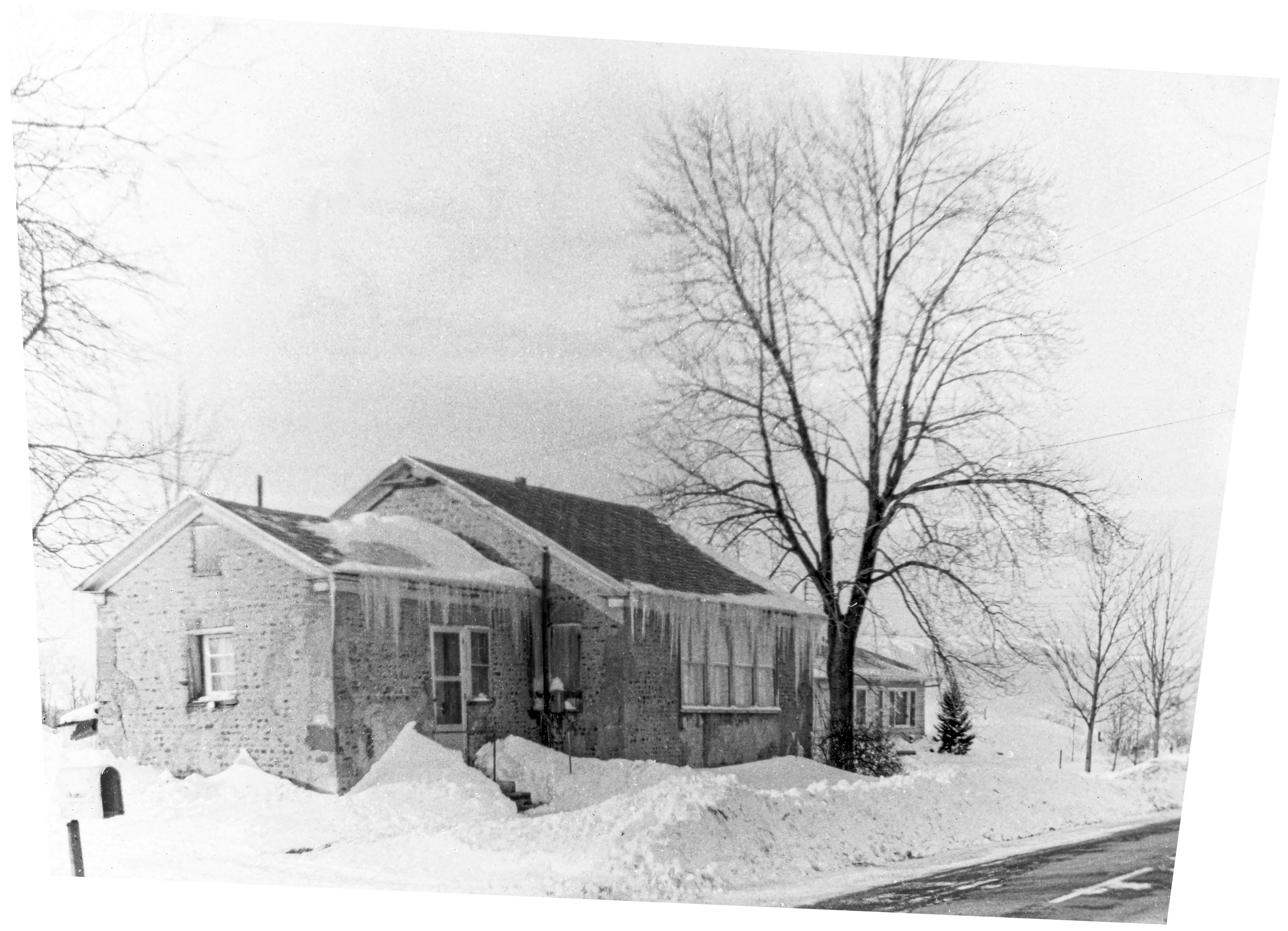 Mac-10 Macedon District 1 Schoolhouse 1